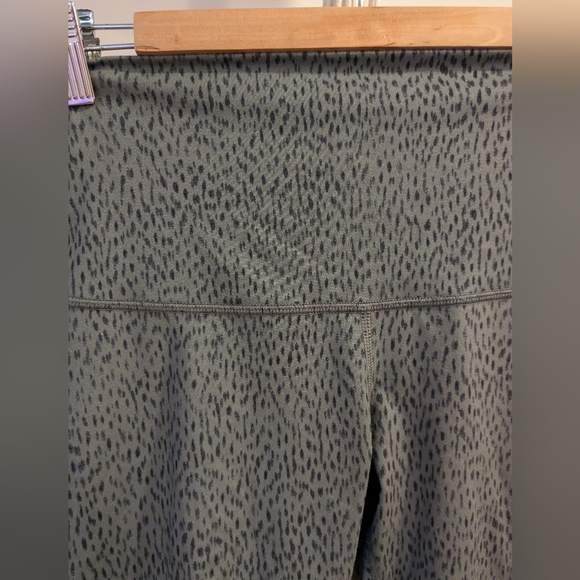 Lululemon leggings - Picture 3 of 3